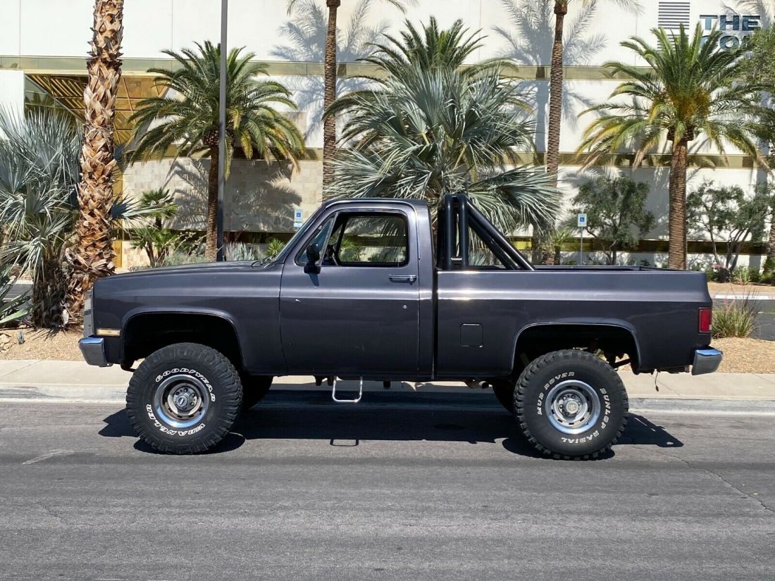1986 Chevrolet C/K Pickup 1500 SILVERADO 4X4 - photo 2