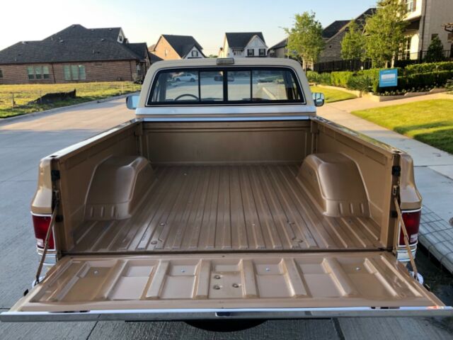 1986 Chevrolet C-10 SILVERADO SHORT BED 350 ENGINE - photo 6