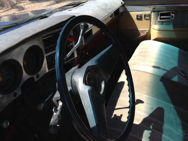 1986 Chevrolet Silverado 2500 SILVERADO - photo 9