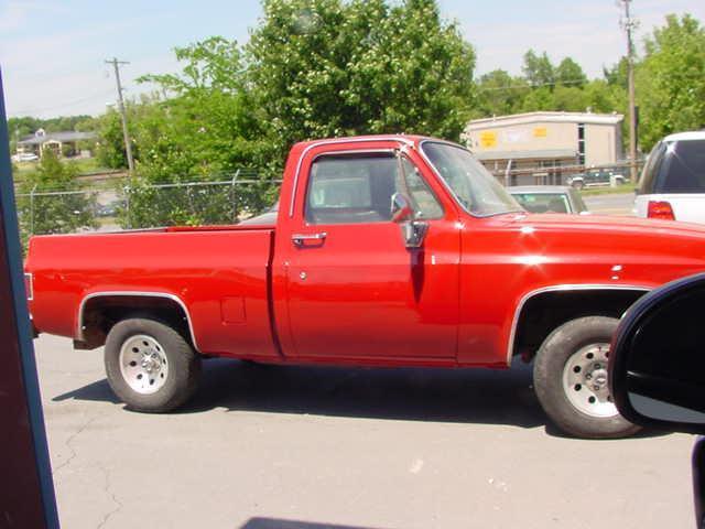 1986 Chevrolet C/K Pickup 1500 PCIK UP TRUCK - photo 2