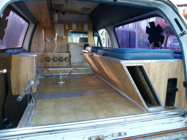1986 Chevrolet Suburban - photo 8