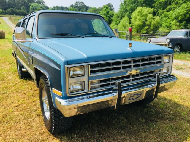 1986 Chevrolet Suburban - photo 6