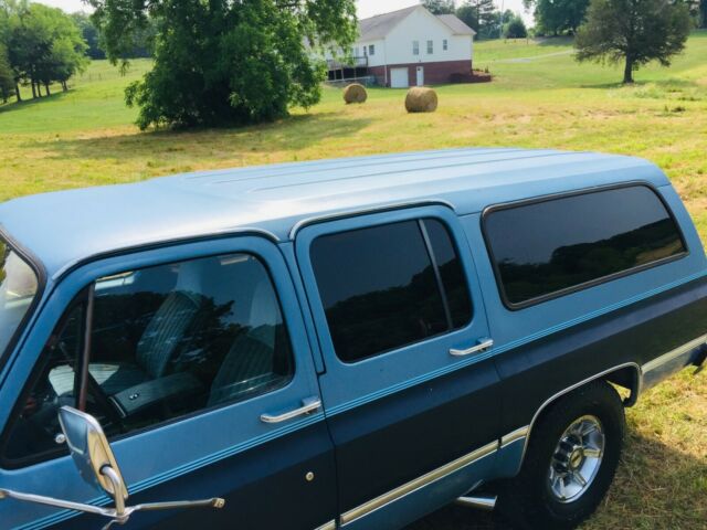 1986 Chevrolet Suburban - photo 8
