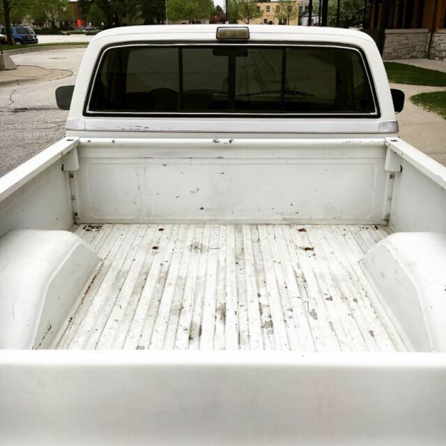 1986 Chevrolet C-10 Deluxe - photo 8