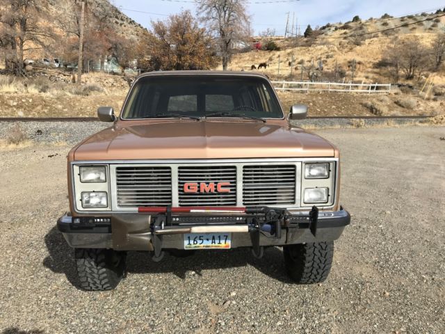 1986 Chevrolet Suburban - photo 10
