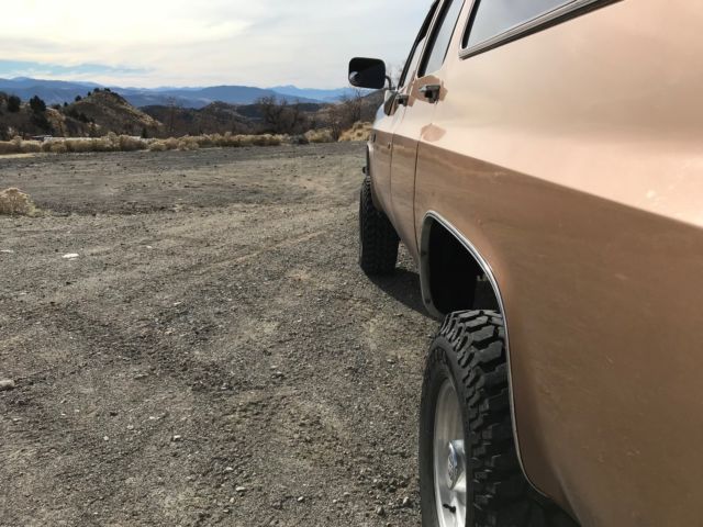 1986 Chevrolet Suburban - photo 11