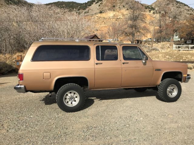 1986 Chevrolet Suburban - photo 3