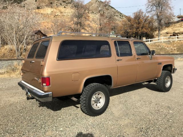 1986 Chevrolet Suburban - photo 4