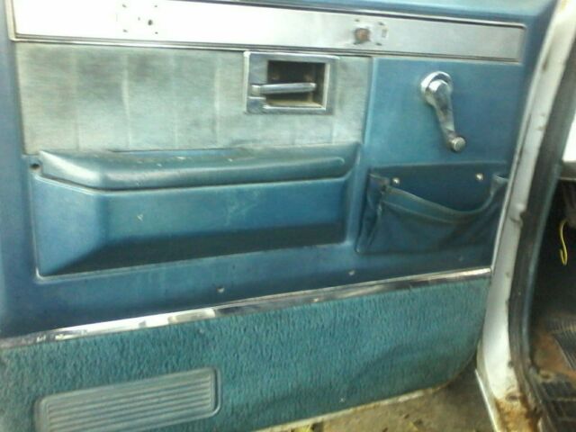 1986 Chevrolet C/K Pickup 1500 - photo 10