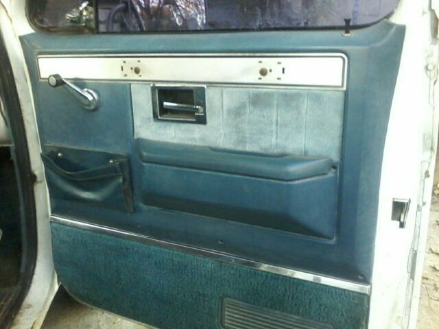 1986 Chevrolet C/K Pickup 1500 - photo 8
