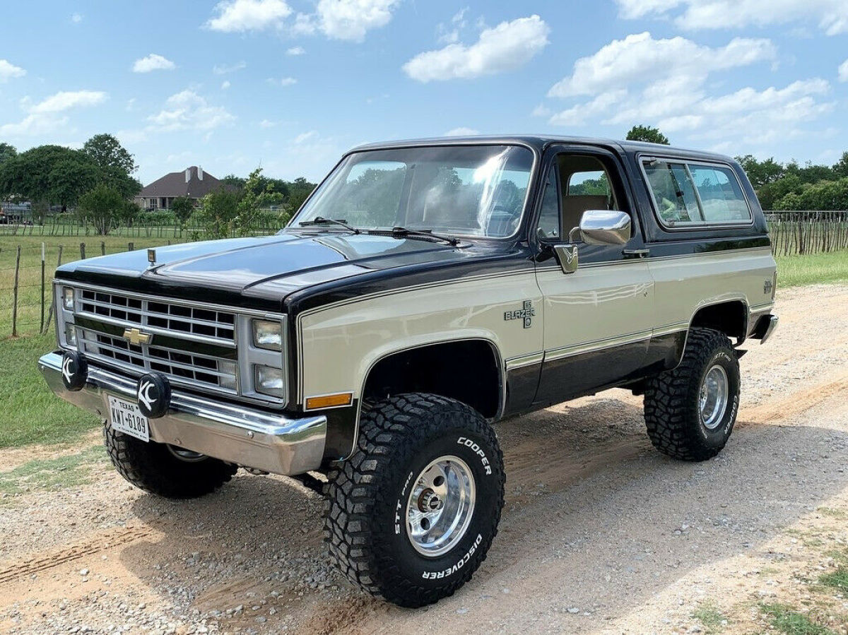 1986 Chevrolet Blazer 1986 Chevy Blazer K5, Silverado, Lifted, NO RESERVE - photo 3