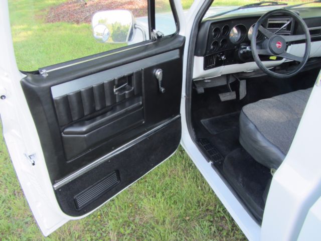 1986 Chevrolet C-10 Custom Deluxe - photo 6