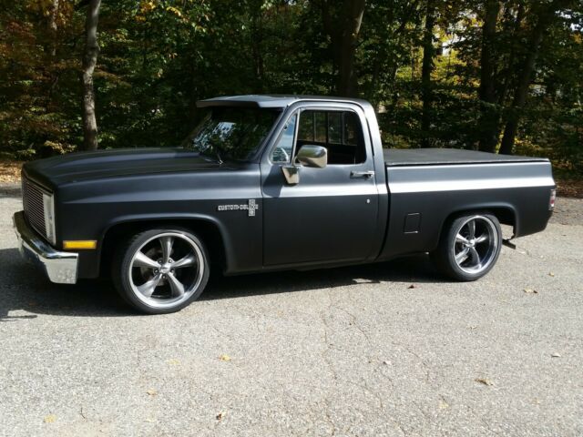 1986 CHEVY C-10 SHORT BED PICK UP 1986 Chevrolet C-10