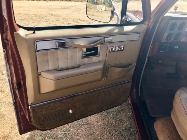 1986 Chevrolet C-10 SILVERADO - photo 12