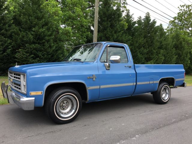 1986 Chevy C-10 Silverado Deluxe : Rust Free : NC Truck : Adult Owned 1986 Chevrolet C-10 Silverado Custom Deluxe