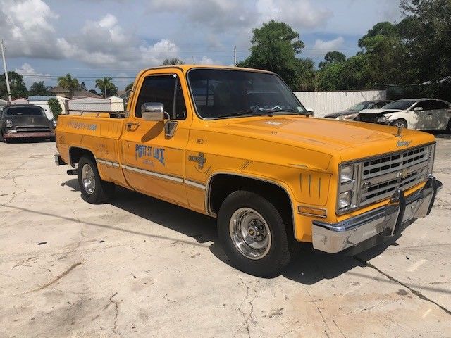 1986 Chevrolet C-10 - photo 2