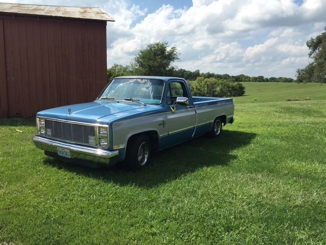 1986 Chevrolet C-10 - photo 2