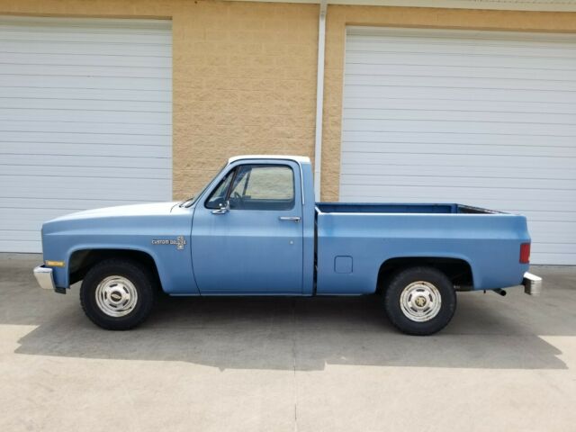 1986 Chevrolet C/K Pickup 1500 Custom Deluxe
