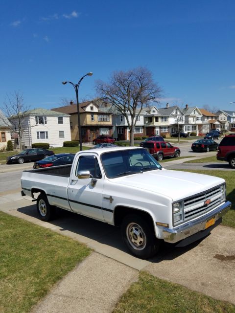1986 Chevrolet C/K Pickup 2500 - photo 3