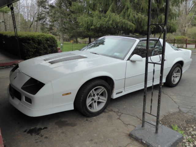 1986 Chevrolet Camaro z28 - photo 4