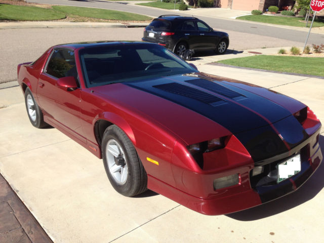 1986 Chevy Camaro. Low 70k original miles! New 350 engine. Great condition! 1986 Chevrolet Camaro Z28