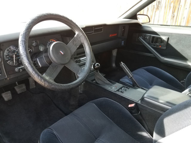 1986 Chevrolet Camaro Z28 - photo 13