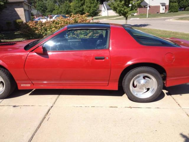 1986 Chevrolet Camaro - photo 2