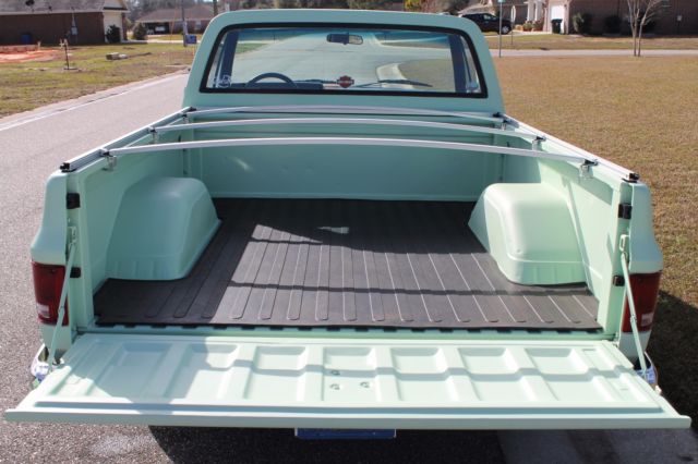 1986 Chevrolet C-10 Custom - photo 10