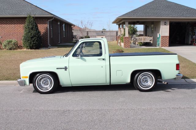 1986 Chevrolet C-10 Custom - photo 4