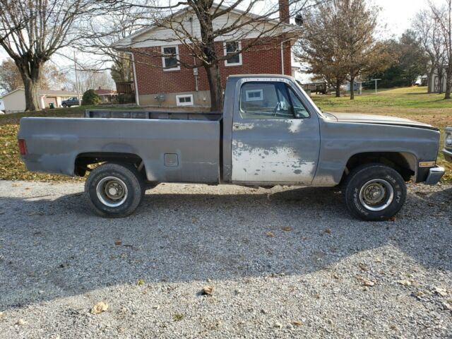 1986 Chevrolet C/K Pickup 1500 - photo 2