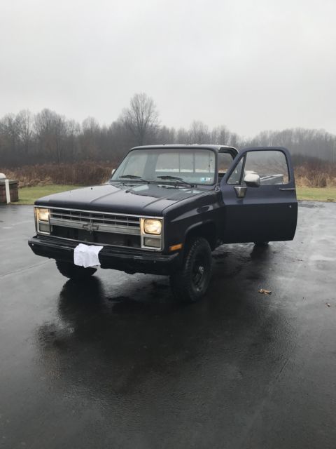 1986 Chevrolet C/K Pickup 1500 CUSTOM DELUXE