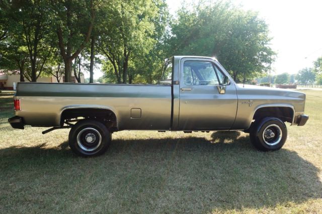 1986 Chevrolet C-10 - photo 2