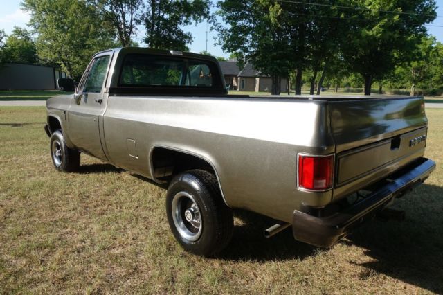 1986 Chevrolet C-10 - photo 8