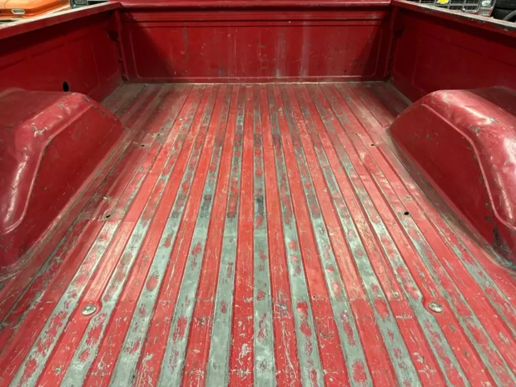 1986 Chevrolet C/K Pickup 3500 Silverado, 4x4 - photo 13
