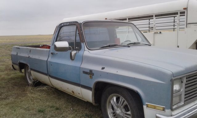 1986 Chevrolet C/K Pickup 2500 - photo 2