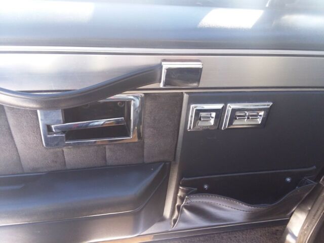 1986 Chevrolet C-10 - photo 4