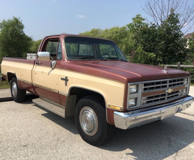1986 Chevy Silverado C20 2500 6.2L Detroit Diesel 8 Foot Long Bed 2WD Pickup 1986 Chevrolet C/K Pickup 2500