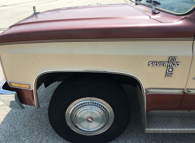 1986 Chevrolet C/K Pickup 2500 - photo 2