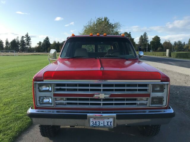 1986 Chevrolet Suburban Silverado - photo 9