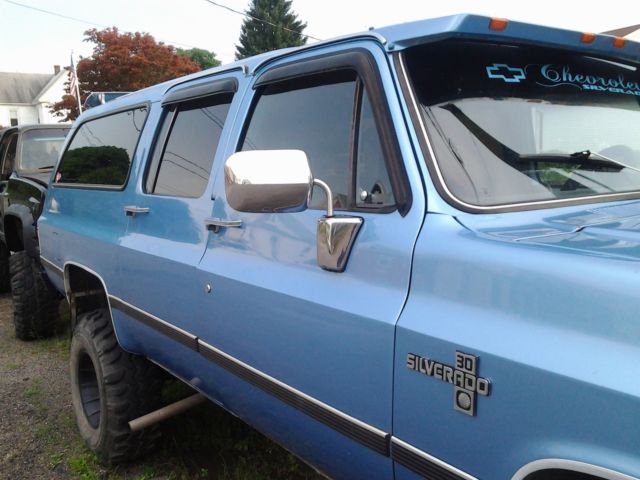 1986 Chevrolet Suburban - photo 4