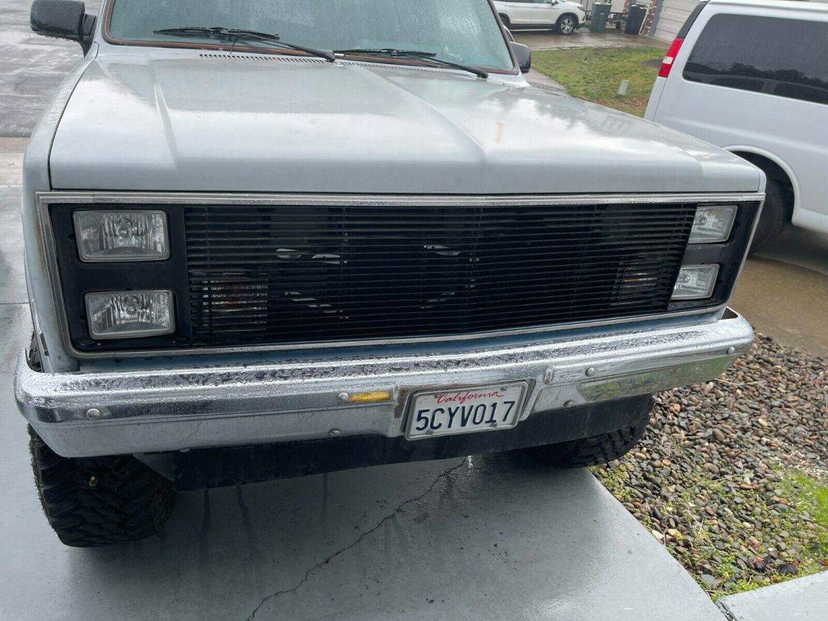 1986 Chevrolet Suburban - photo 5