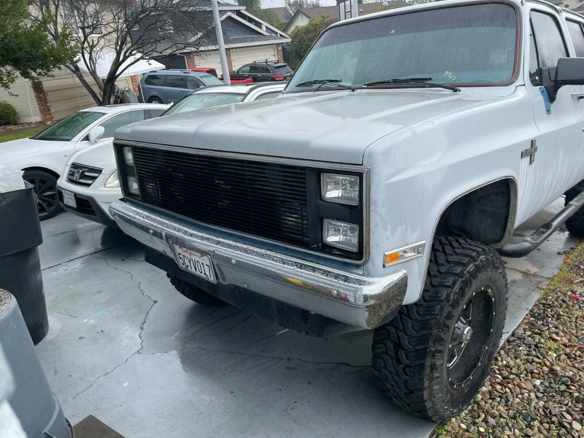 1986 Chevrolet Suburban - photo 7