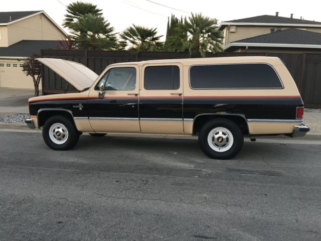1986 Chevrolet Suburban silverado - photo 3