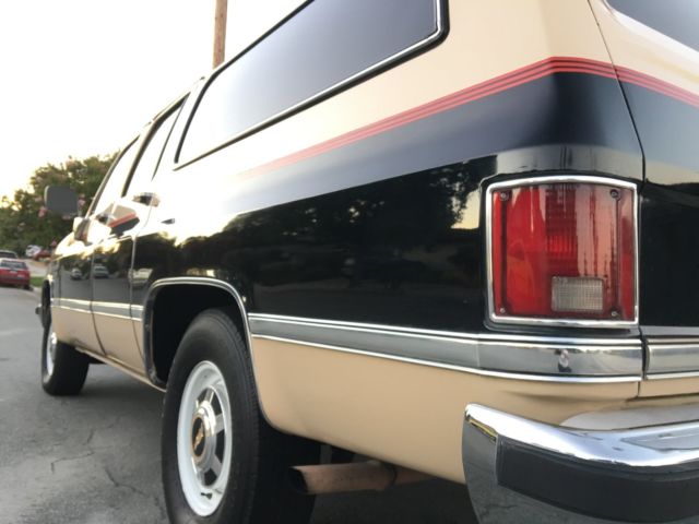 1986 Chevrolet Suburban silverado - photo 4