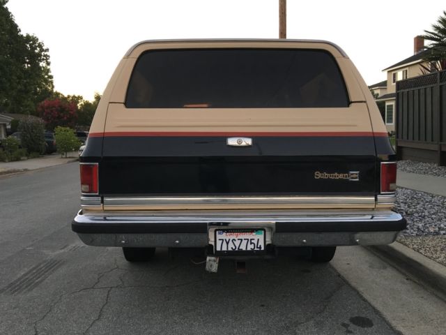 1986 Chevrolet Suburban silverado - photo 5