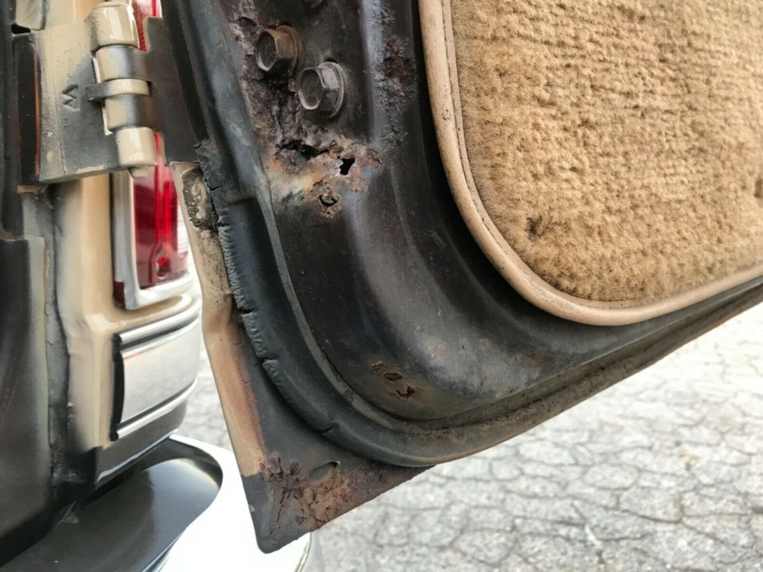 1986 Chevrolet Suburban - photo 10