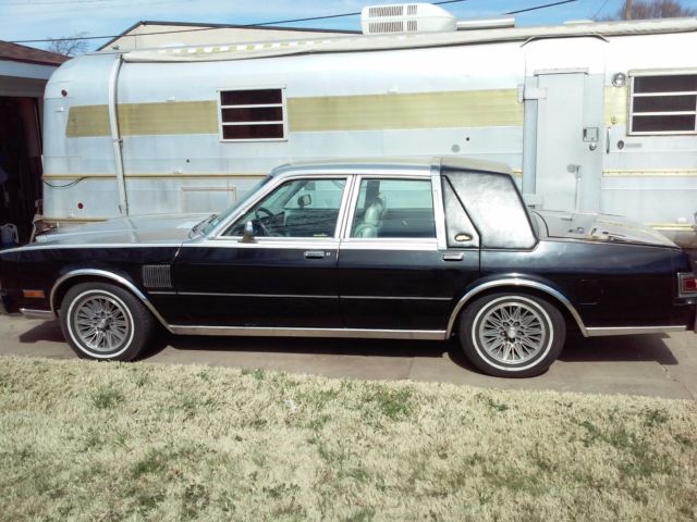 1986 Chrysler Fifth Avenue - photo 3