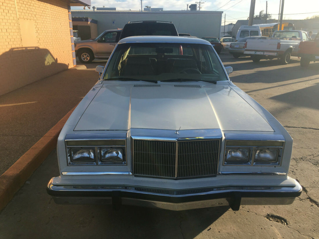 1986 Chrysler Fifth Avenue