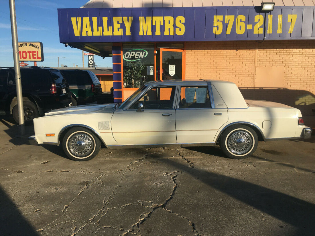 1986 Chrysler Fifth Avenue - photo 2