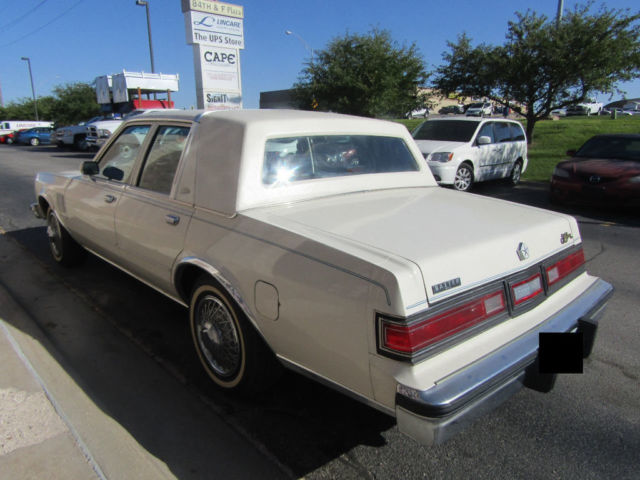 1986 Chrysler New Yorker Base Sedan 4-Door - photo 4